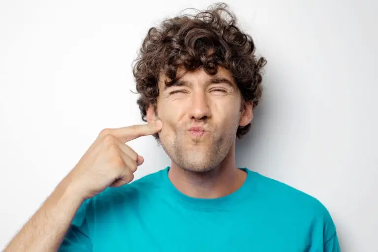 TMJ disorder and jaw pain treatment with osteopathy at Elora Wellness